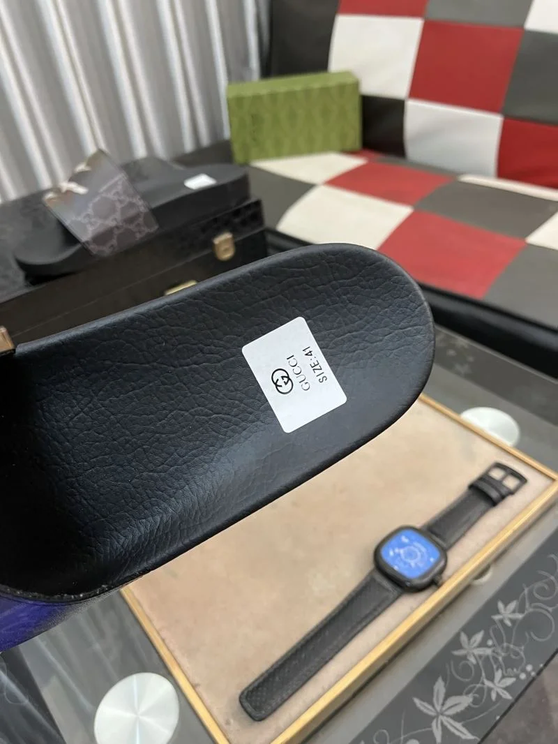Gucci Slippers Versatile 25202