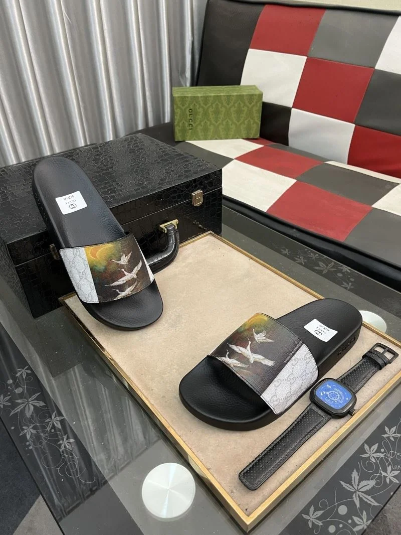 Gucci Slippers Refined 25197