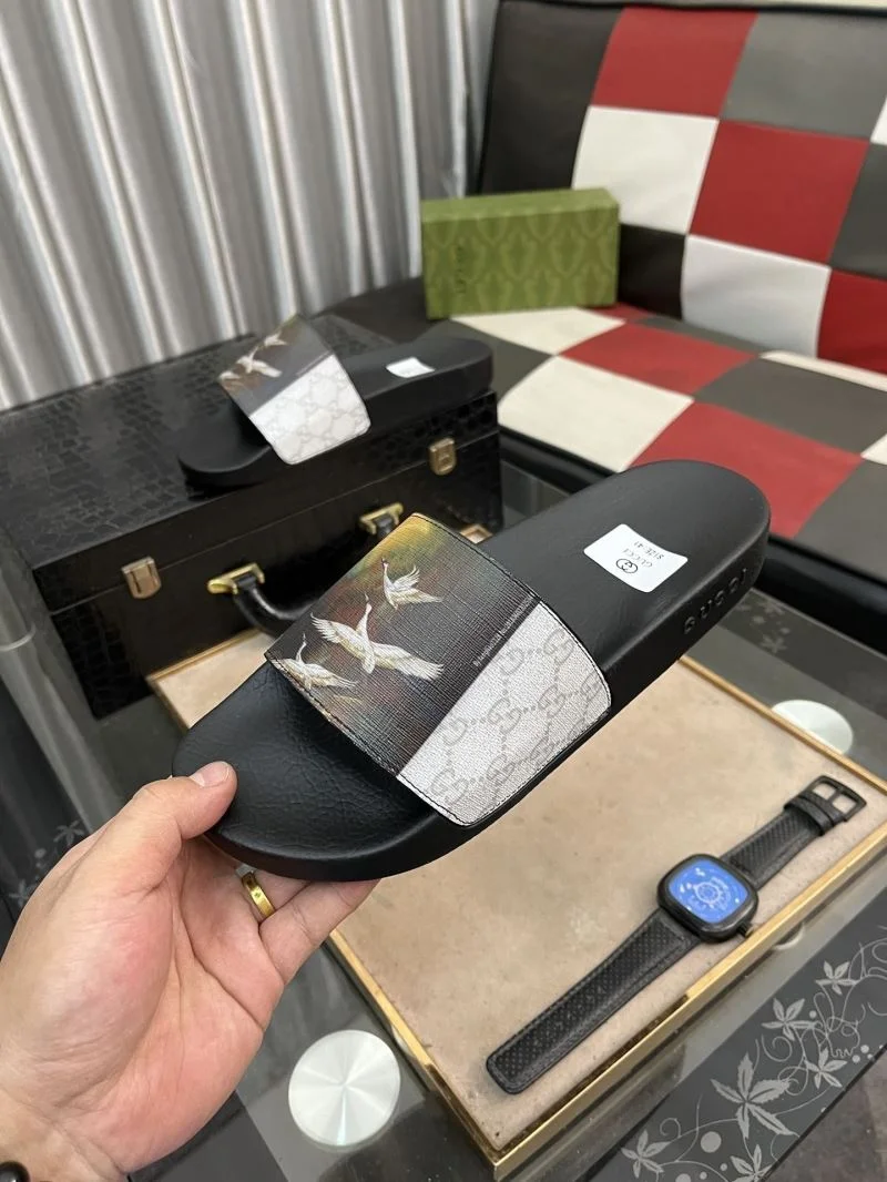 Gucci Slippers Refined 25197