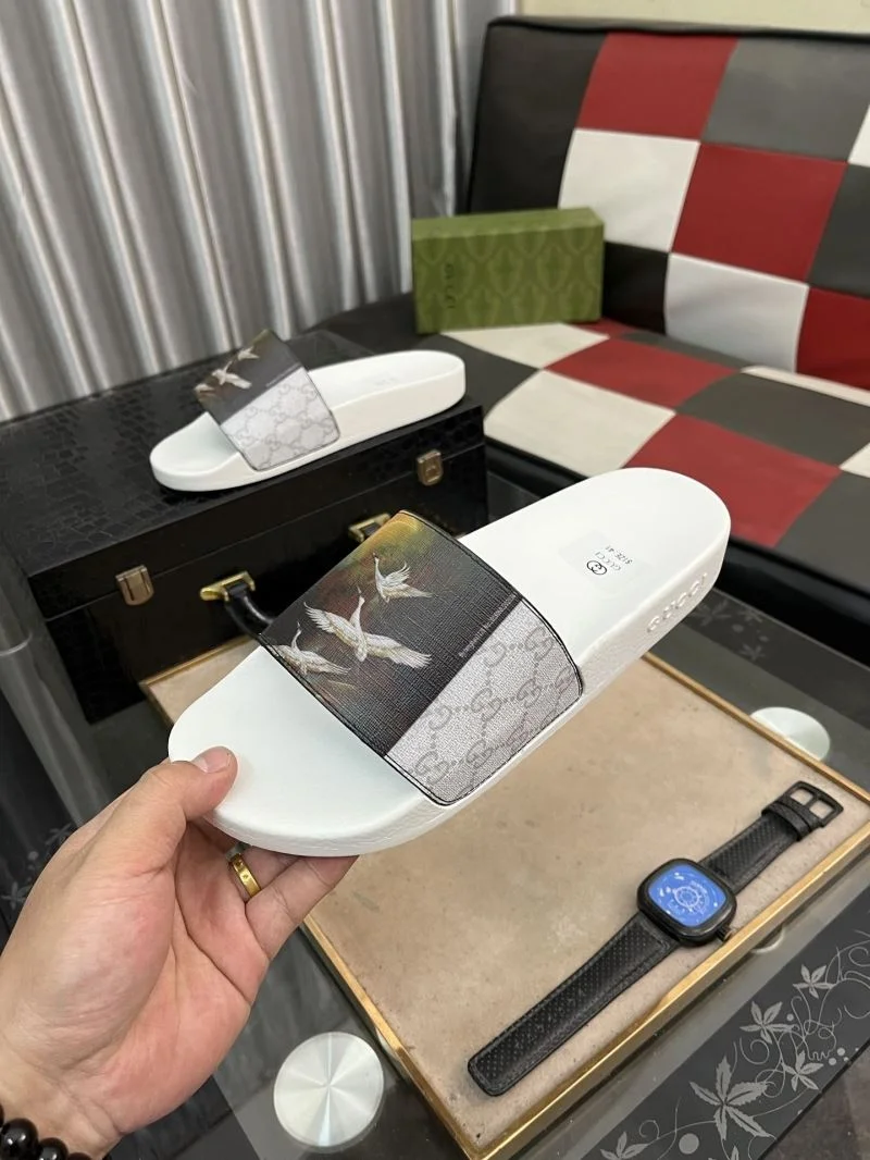 Supportive Gucci Slippers 25212