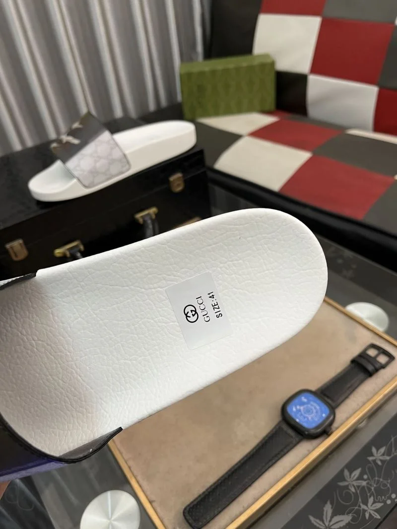 Supportive Gucci Slippers 25212