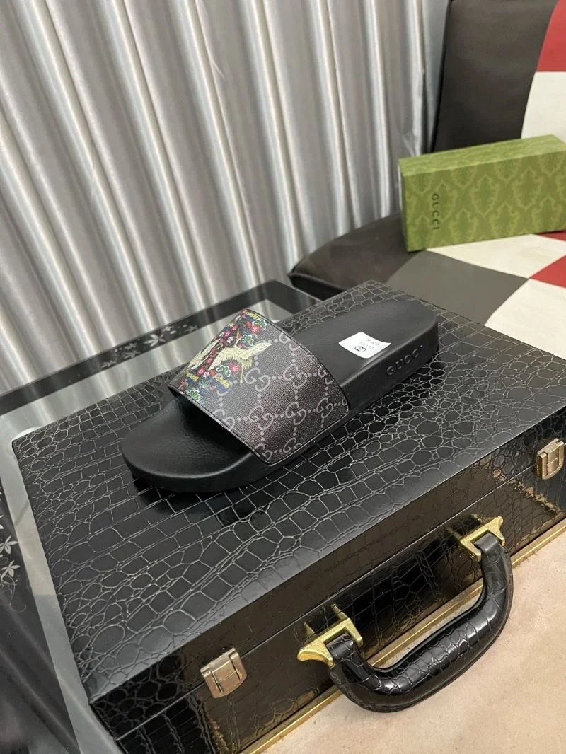 Gucci Slippers Lightweight 25226