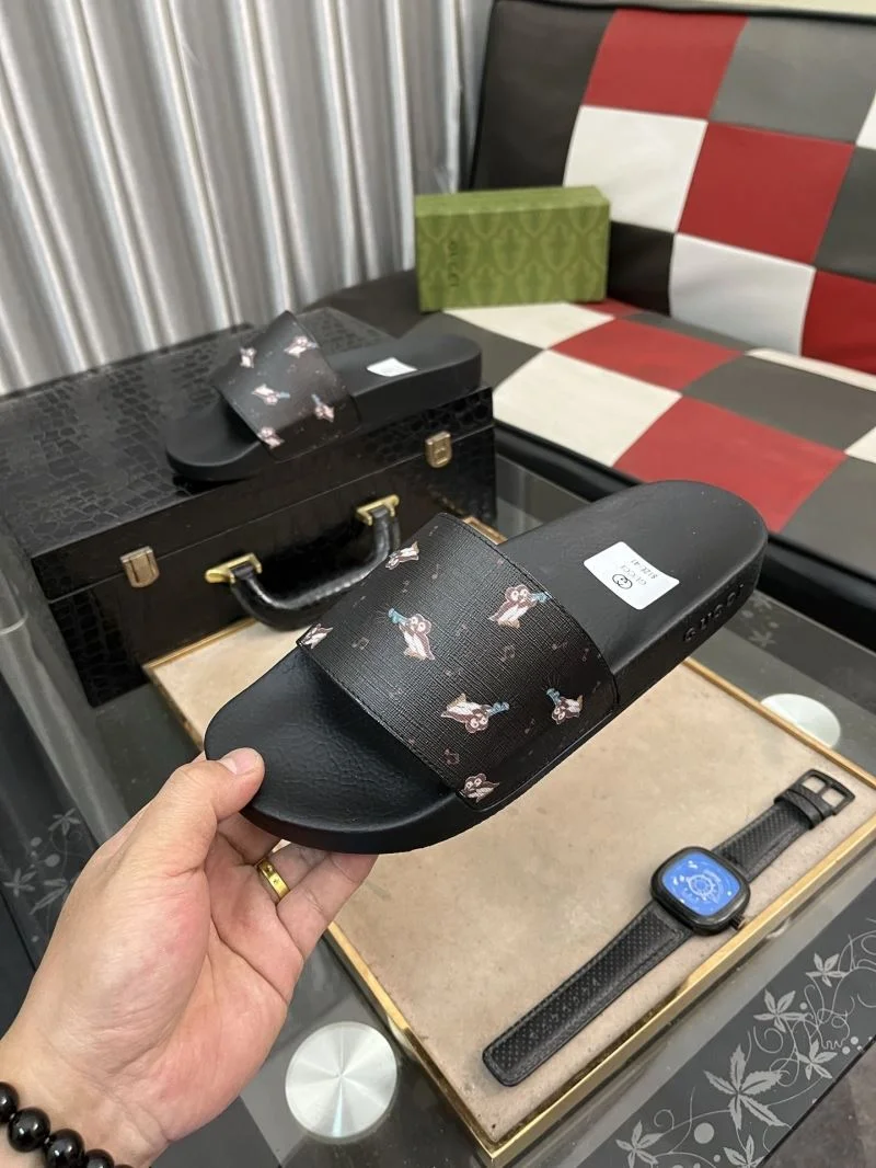 WaterResistant Gucci Slippers 25224