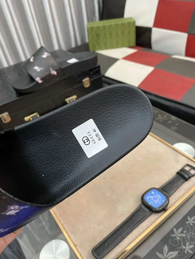 WaterResistant Gucci Slippers 25224