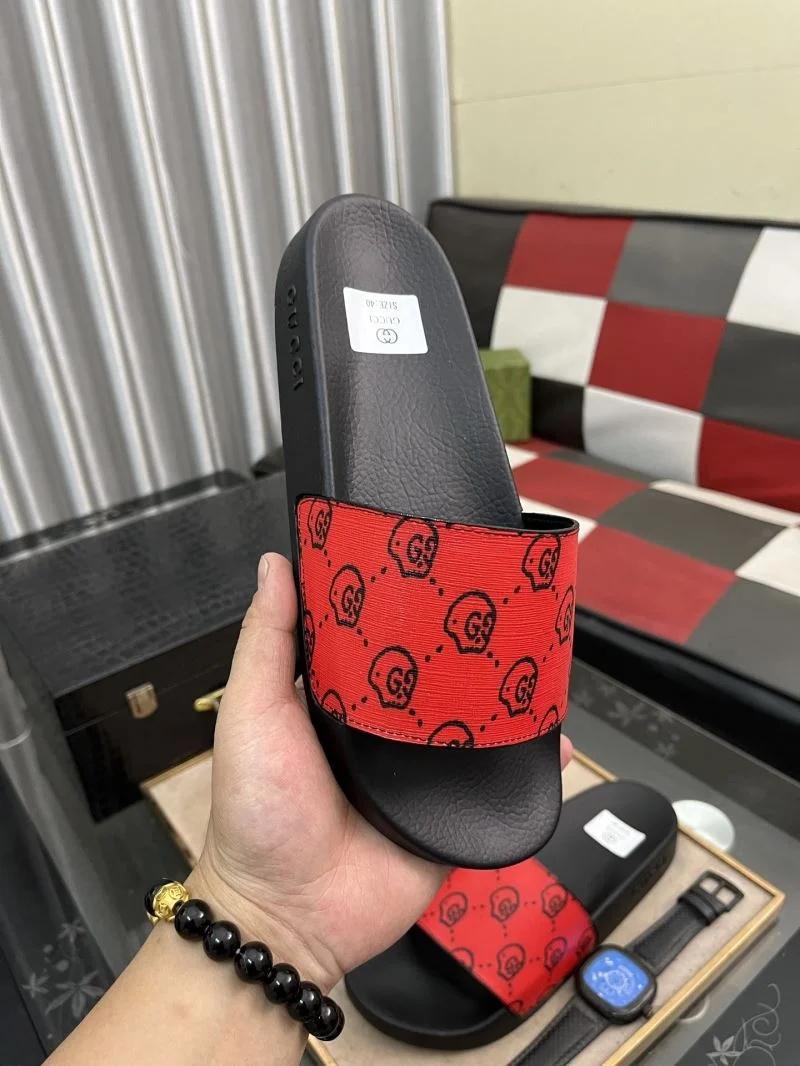 Sporty Gucci Slippers 25196