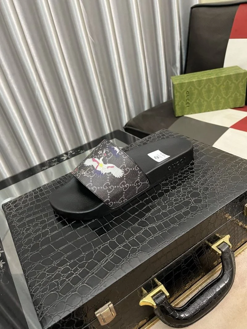 Sustainable Gucci Slippers 25187