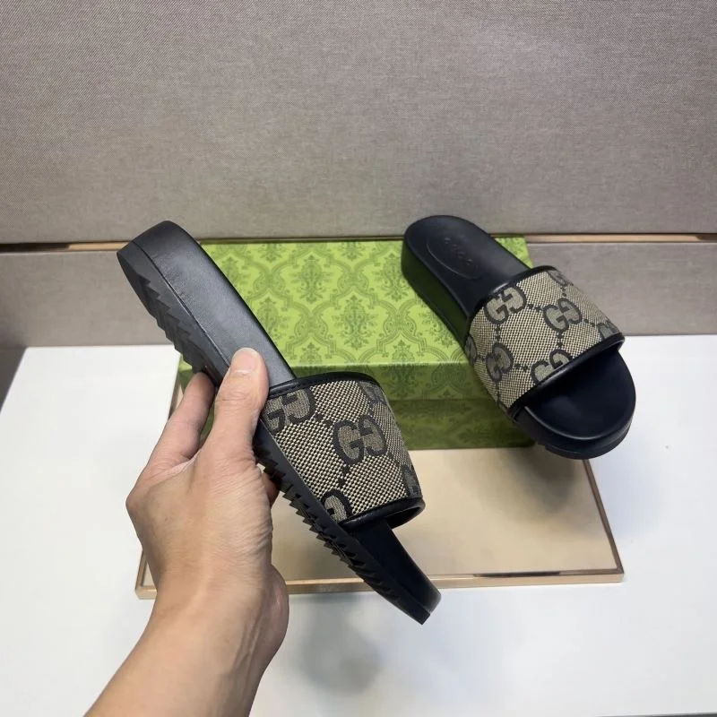 Gucci Slippers MultiPurpose 25175