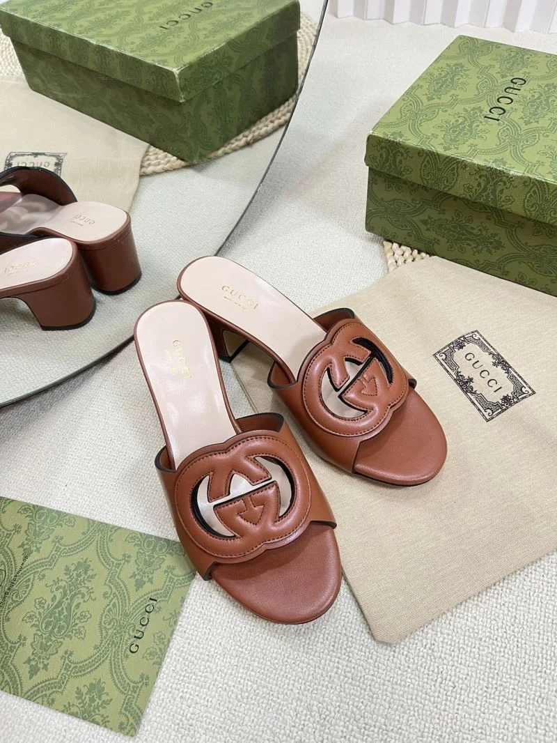 Flexible Gucci Slippers 25915