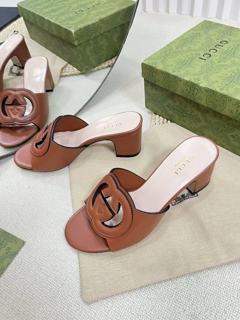 Flexible Gucci Slippers 25915