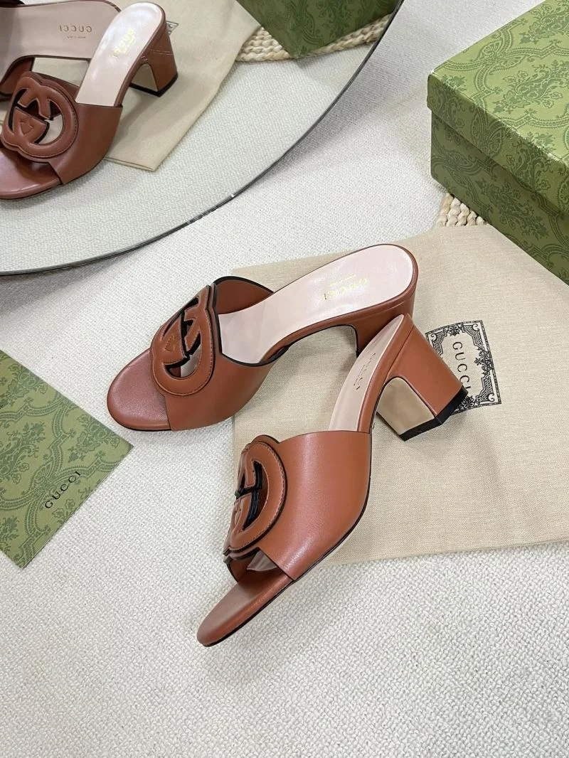 Flexible Gucci Slippers 25915