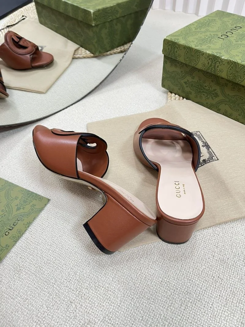 Flexible Gucci Slippers 25915