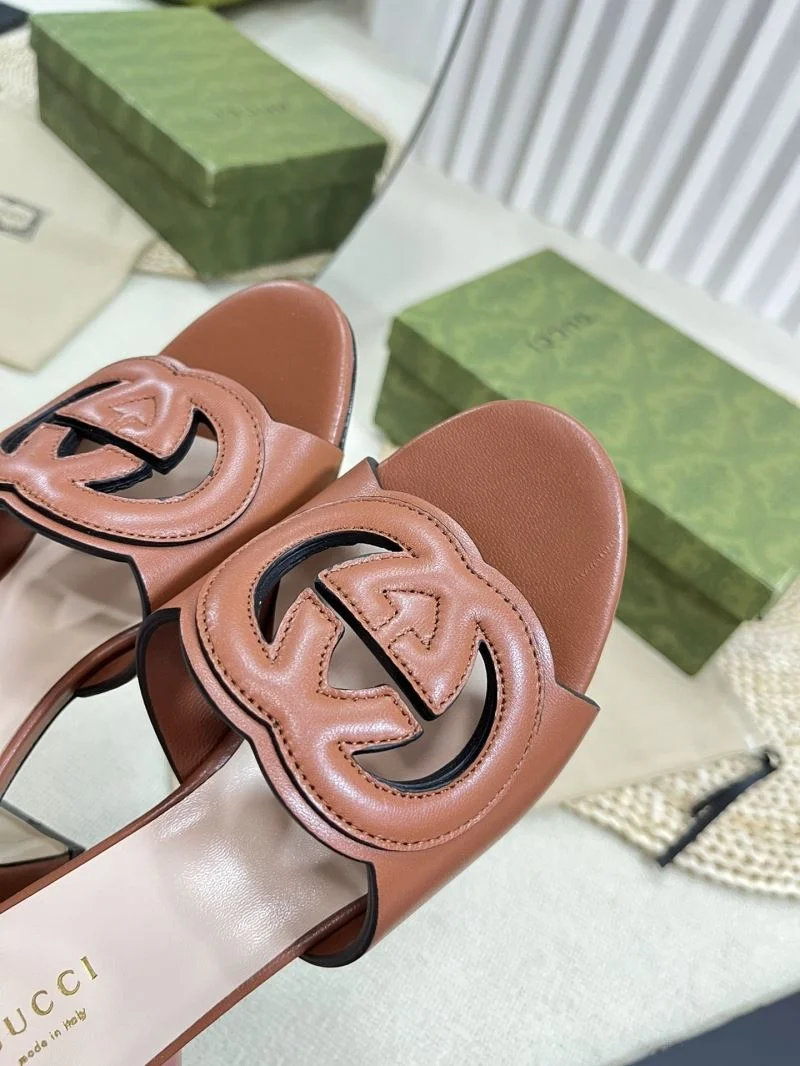 Flexible Gucci Slippers 25915