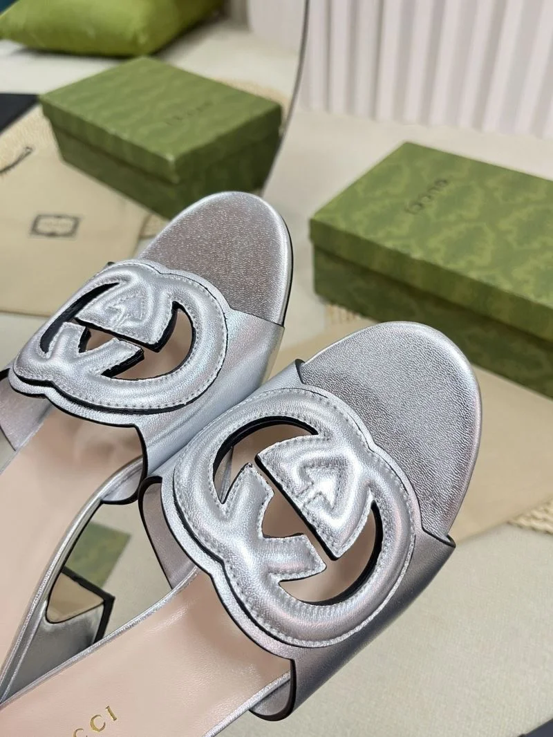 Gucci Slippers Versatile 25899