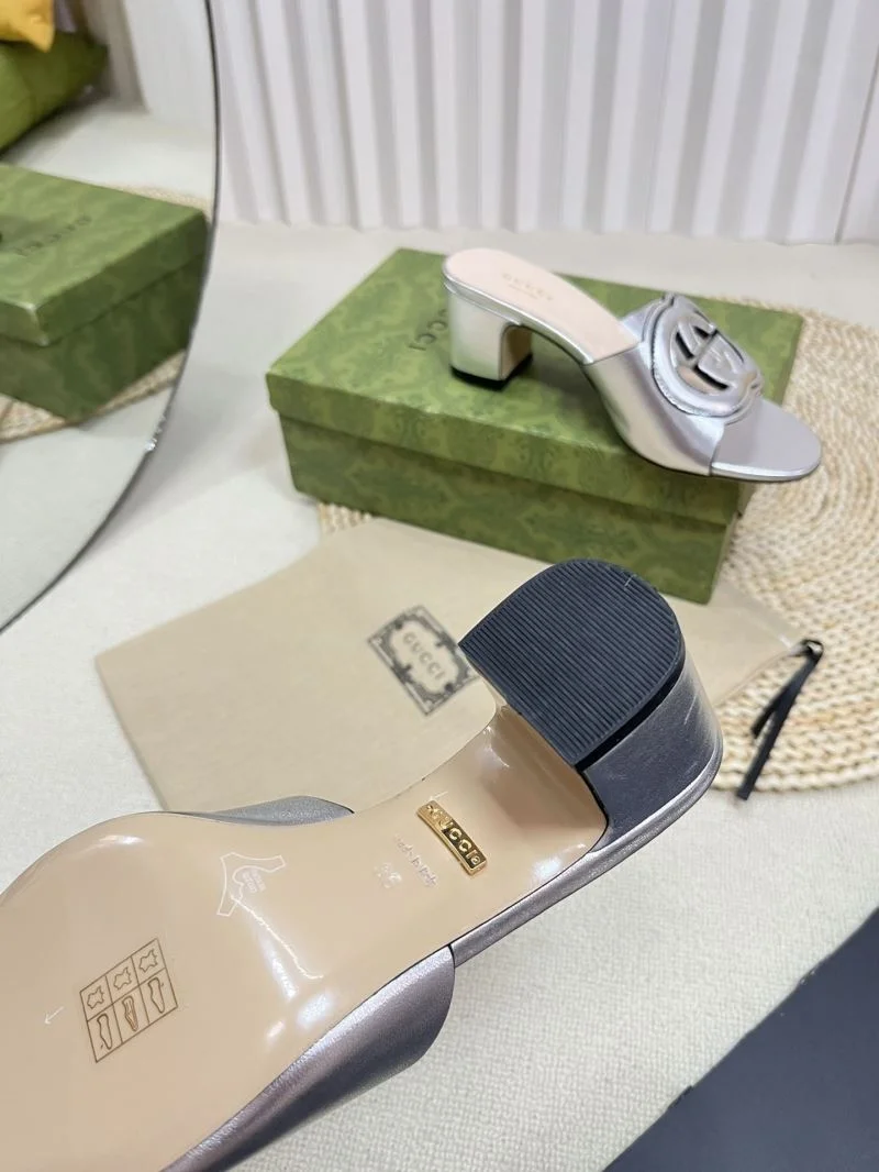 Gucci Slippers Versatile 25899