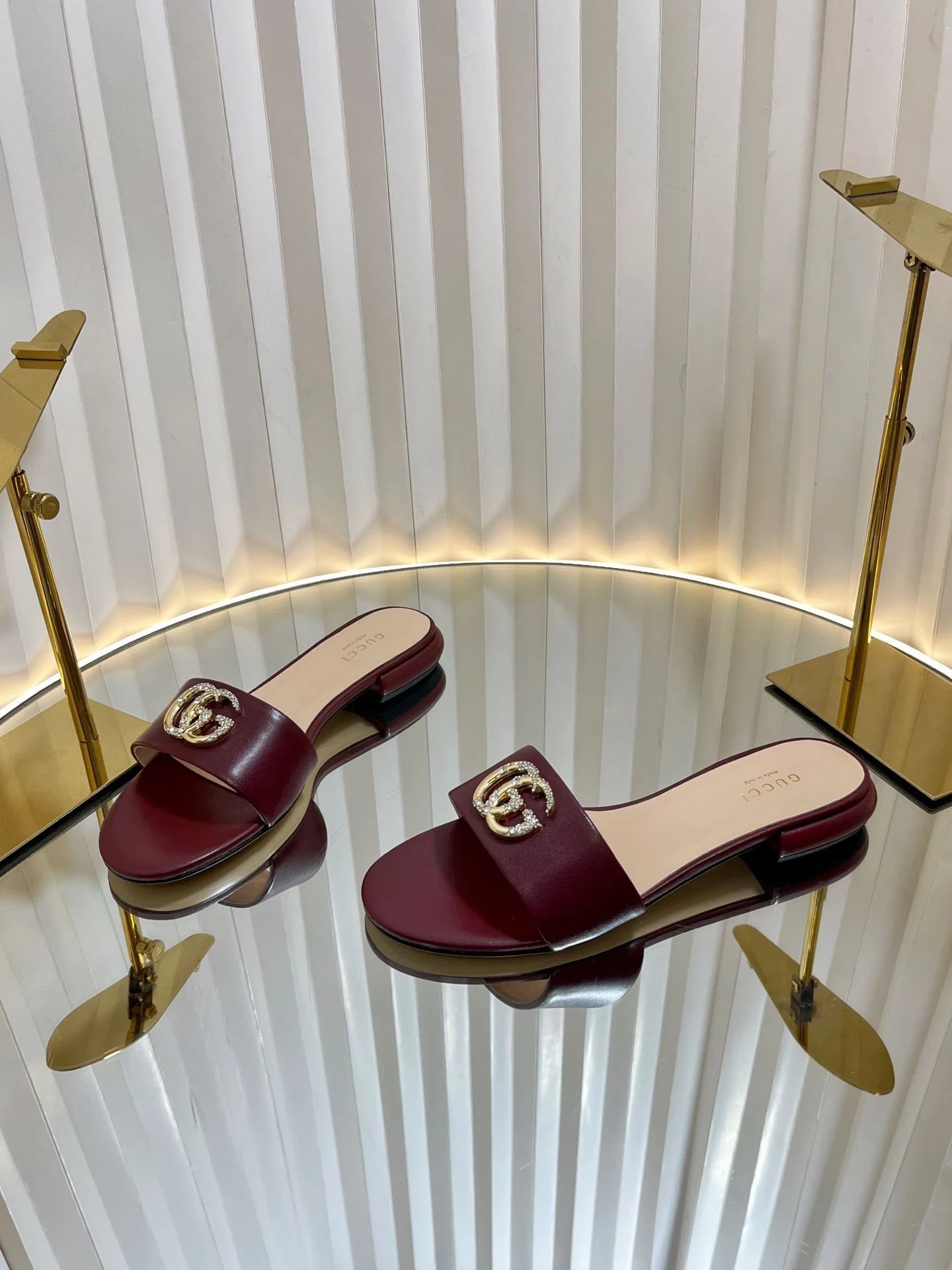 Gucci Slippers MultiPurpose 24344