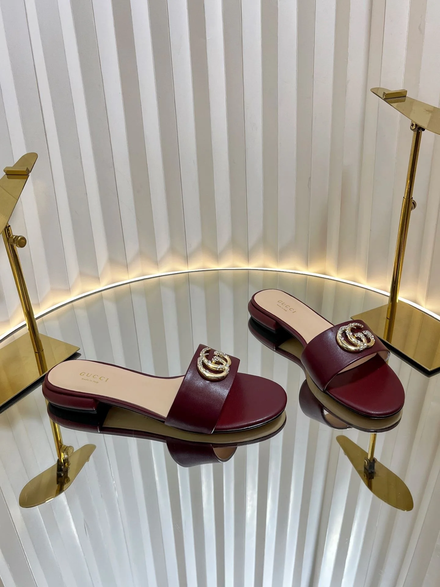 Gucci Slippers MultiPurpose 24344