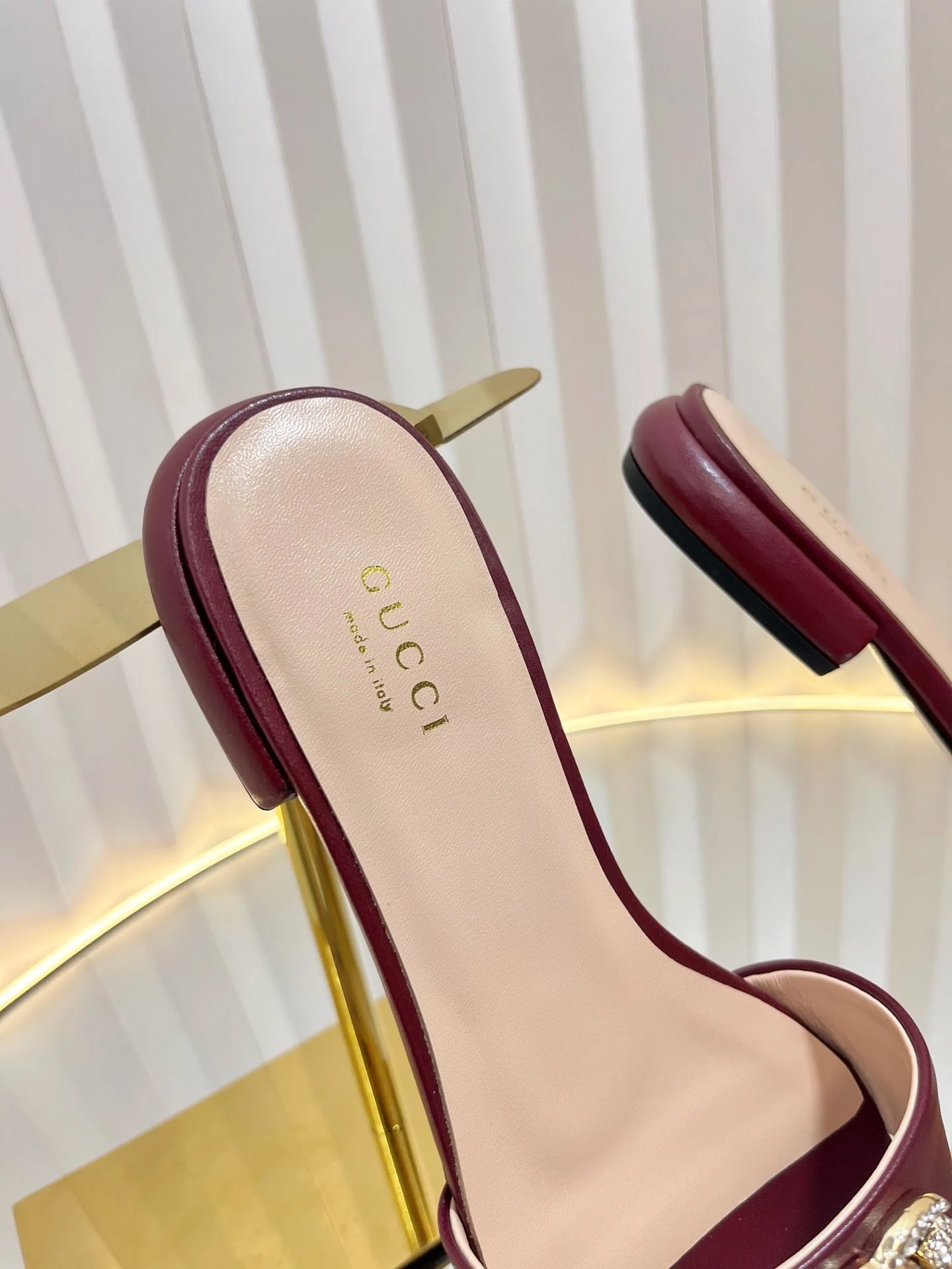 Gucci Slippers MultiPurpose 24344
