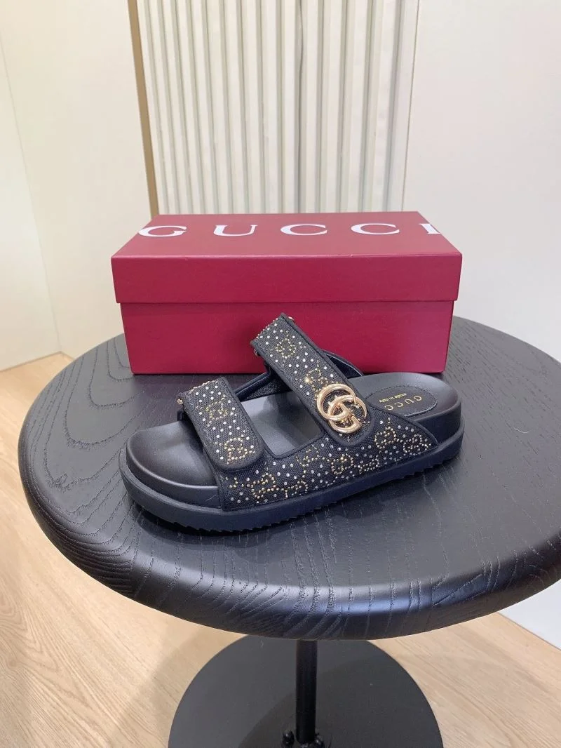 Trendsetting Gucci Slippers 24328