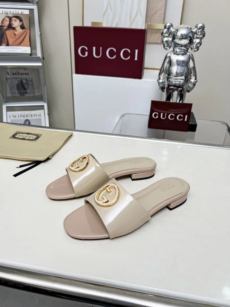Gucci Slippers Sophisticated 24311