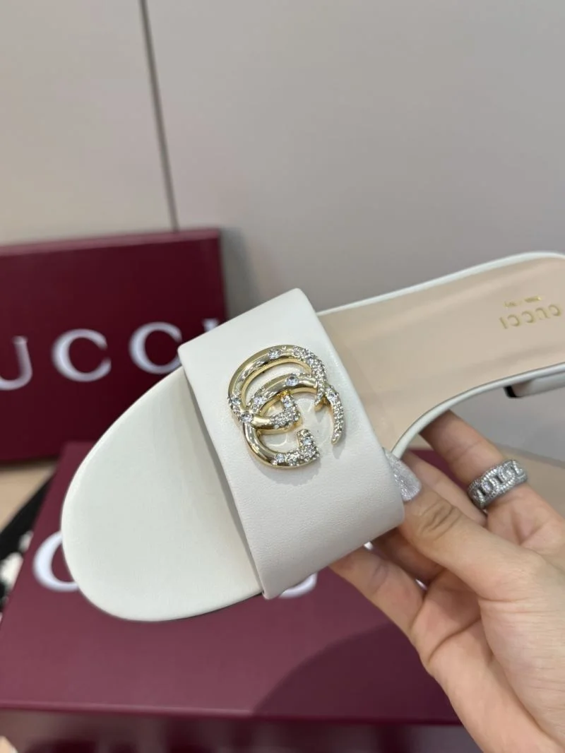 Neat Gucci Slippers 24322
