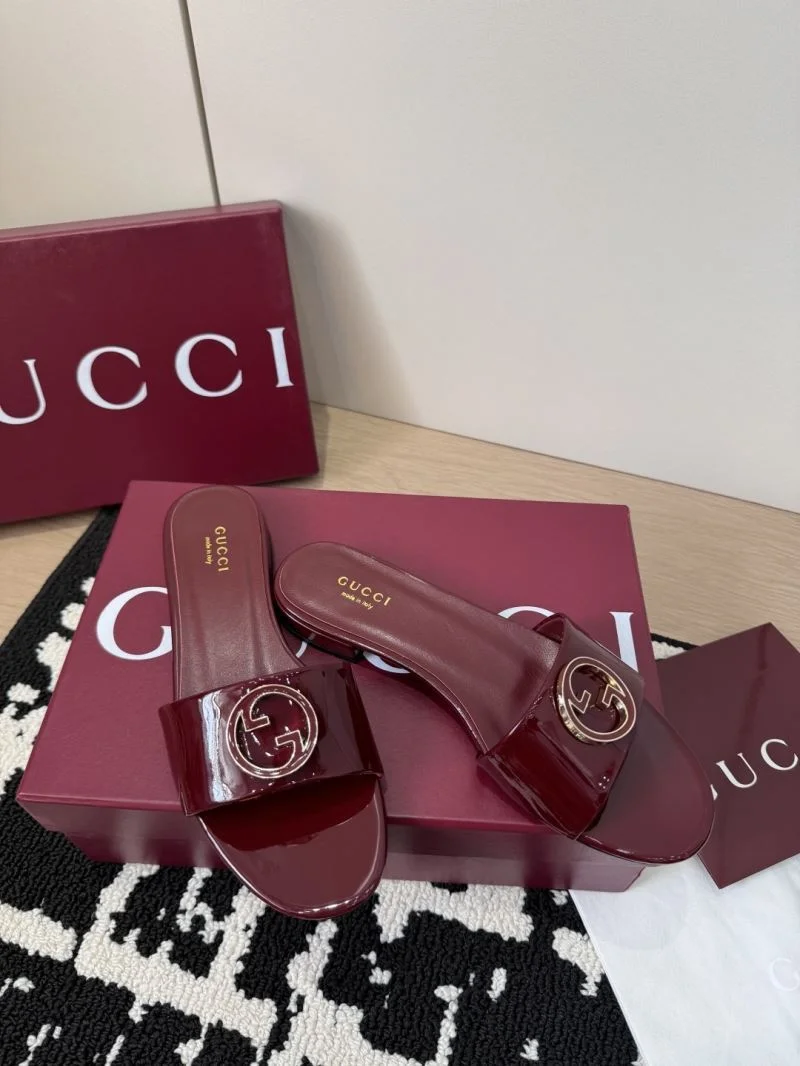 ZipUp Gucci Slippers 24300