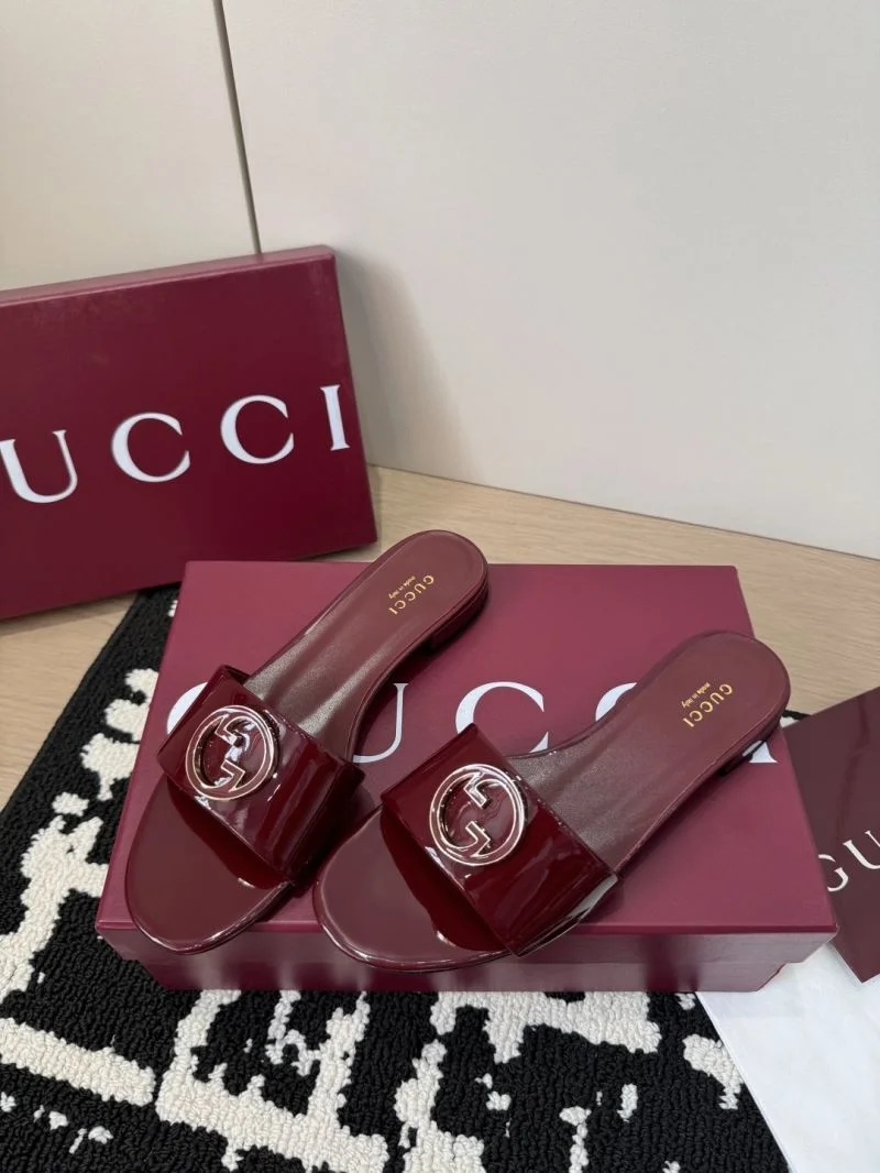 ZipUp Gucci Slippers 24300