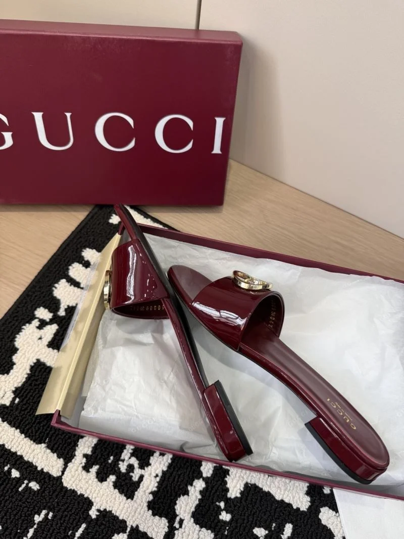 ZipUp Gucci Slippers 24300