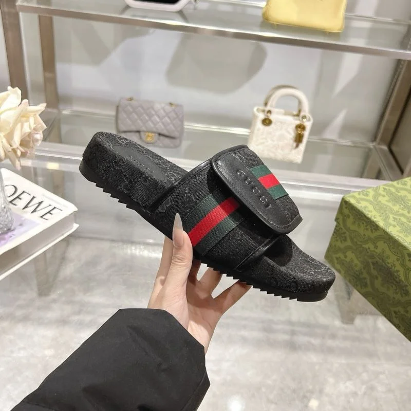 Refined Gucci Slippers 24283