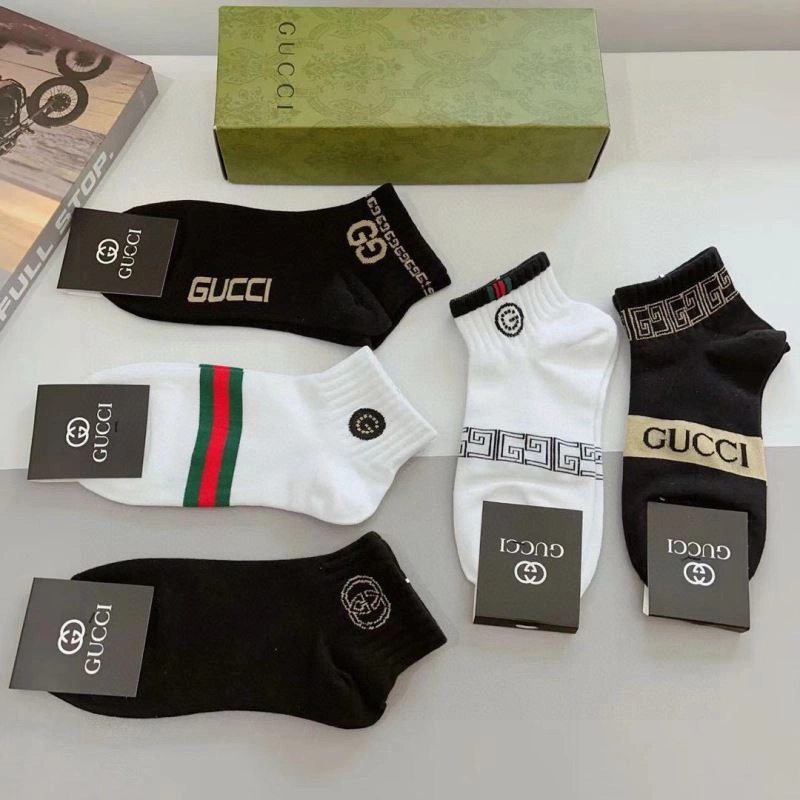 Gucci Socks Versatile 273106