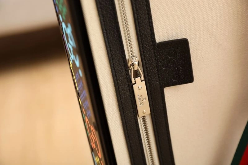 Gucci Suitcase Comfortable 69392