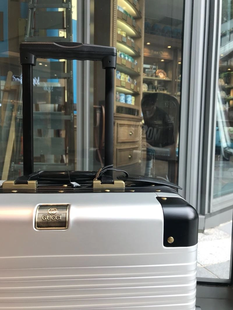 Stylish Gucci Suitcase 69315