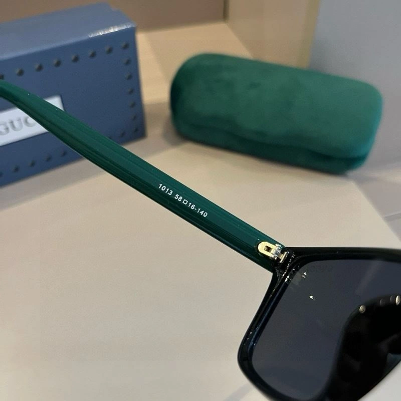 MoistureWicking Gucci Sunglasses 279715