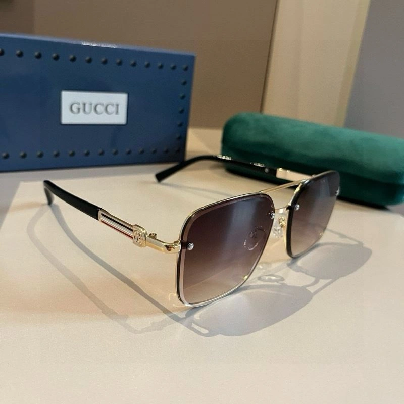 Gucci Sunglasses ComfortFit 279711