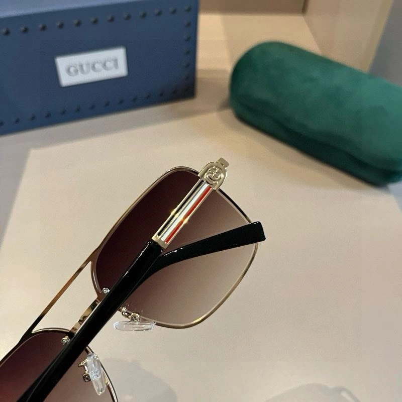 Gucci Sunglasses ComfortFit 279711