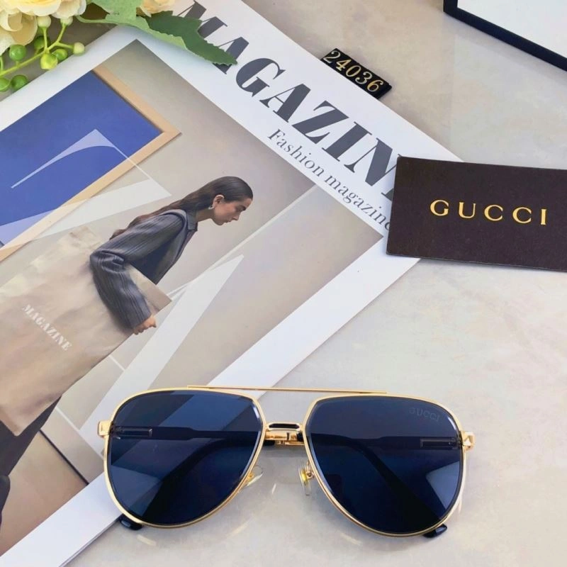 Gucci Sunglasses Sporty 279716