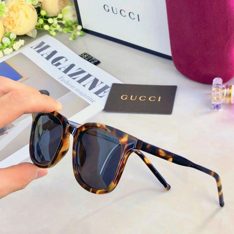 MultiPurpose Gucci Sunglasses 279723
