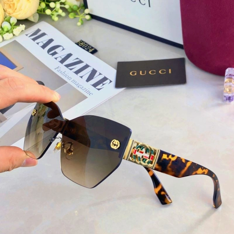 Lightweight Gucci Sunglasses 279722