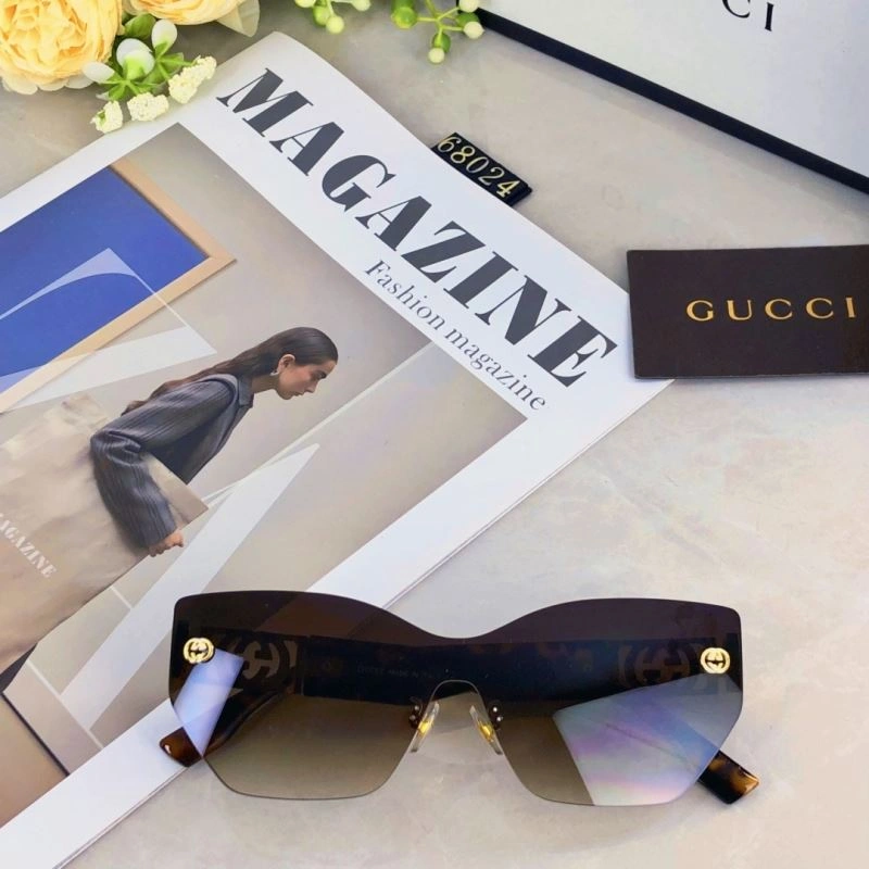 Lightweight Gucci Sunglasses 279722