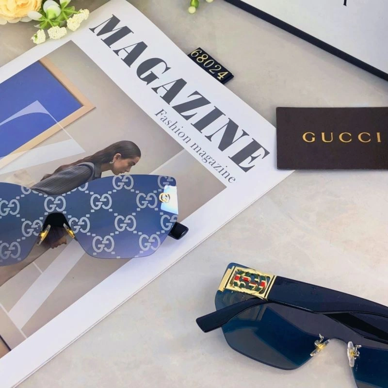 Lightweight Gucci Sunglasses 279722