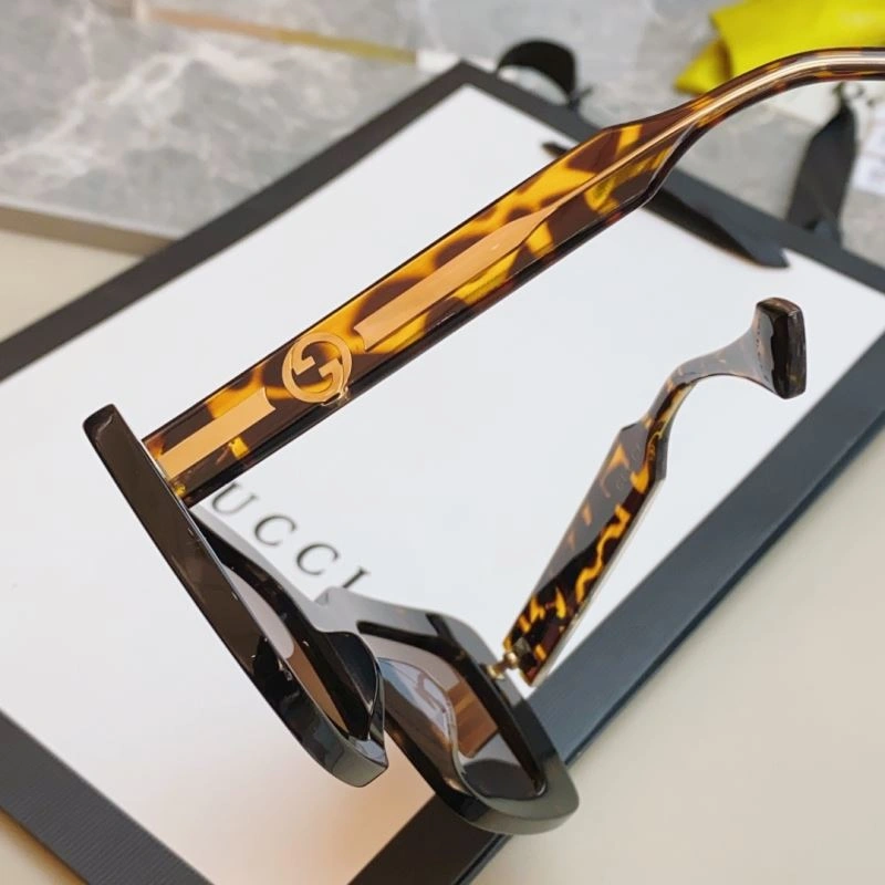 Gucci Sunglasses Modern 279739