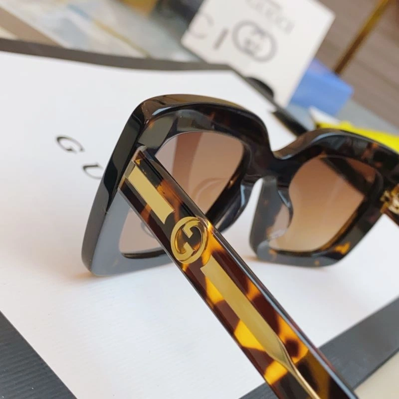 Gucci Sunglasses Modern 279739