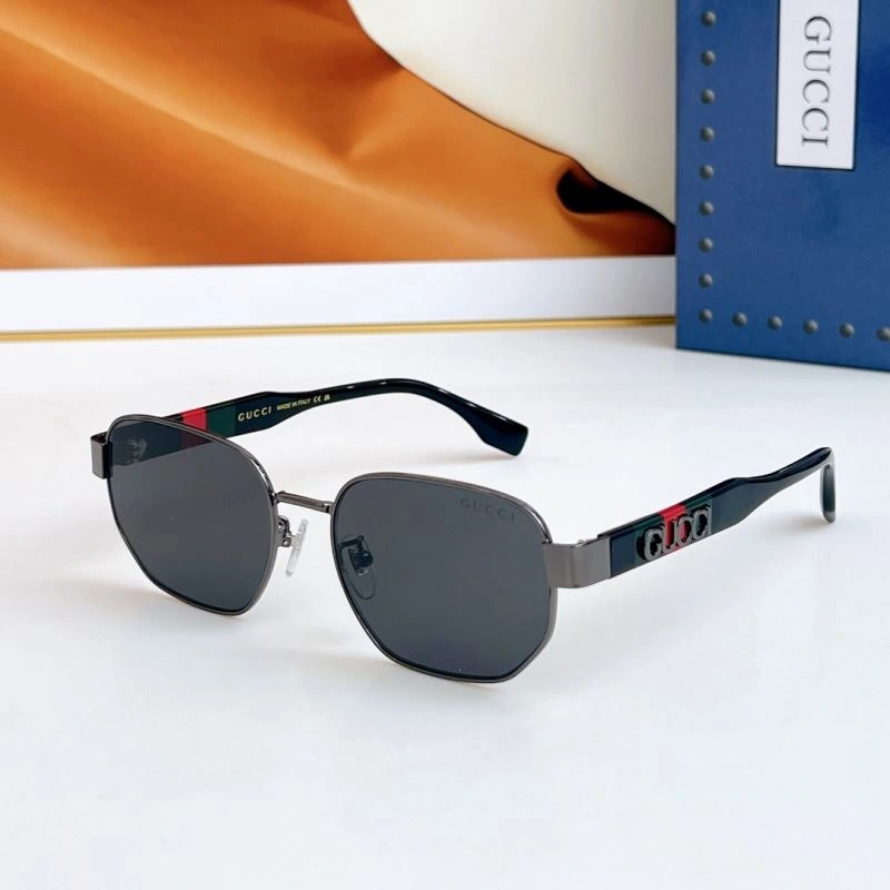 Gucci Sunglasses GoAnywhere 279740