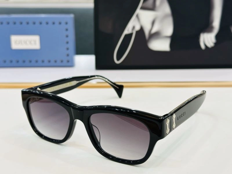 Gucci Sunglasses Seasonal 279703