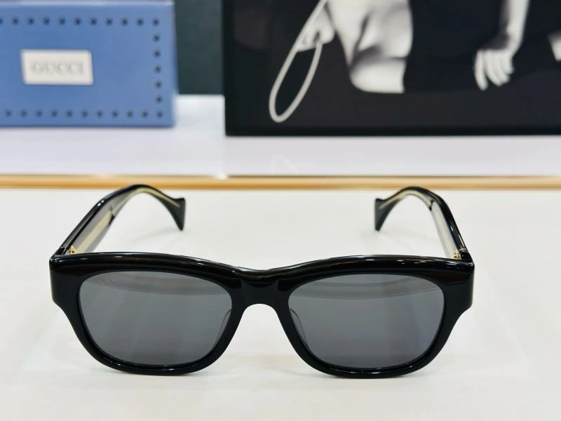 Gucci Sunglasses Seasonal 279703