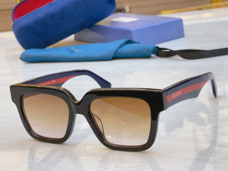 Effortless Gucci Sunglasses 279702