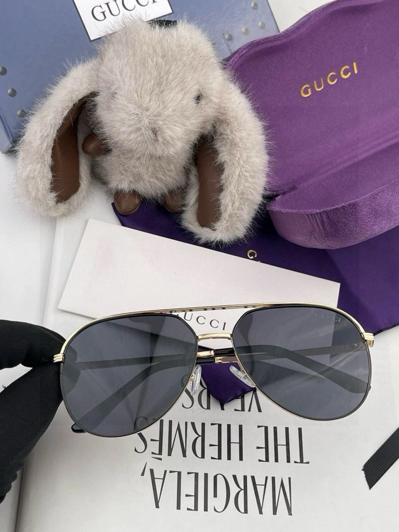 Gucci Sunglasses Contemporary 279697