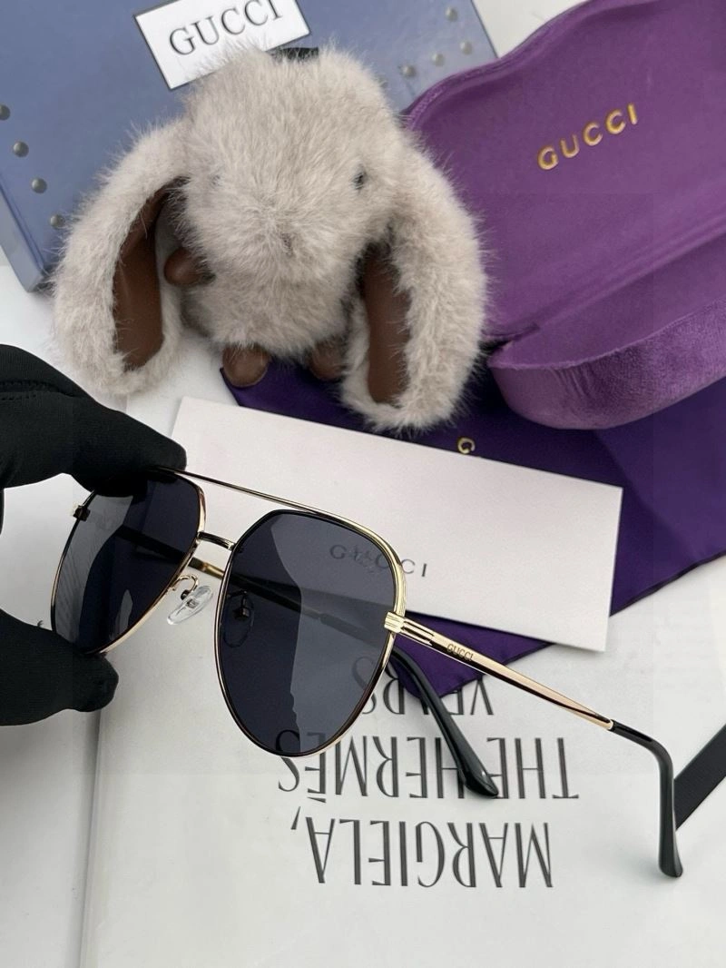 Gucci Sunglasses Contemporary 279697
