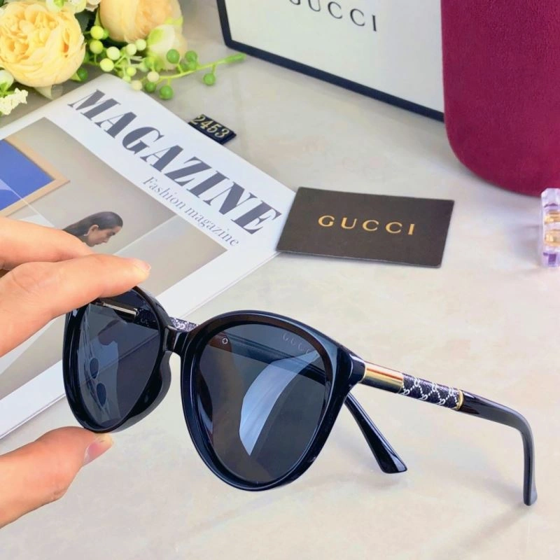 Gucci Sunglasses Lightweight 279694