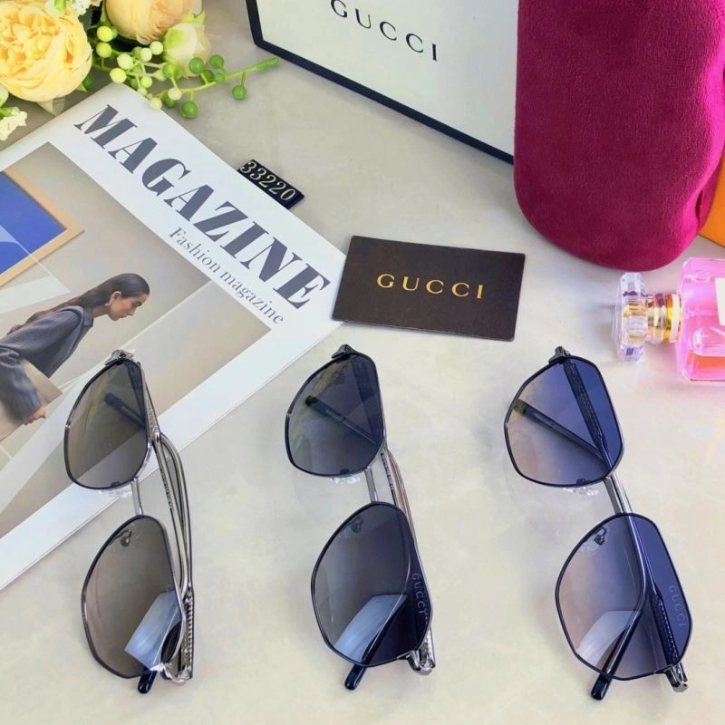 Gucci Sunglasses Sleek 279684