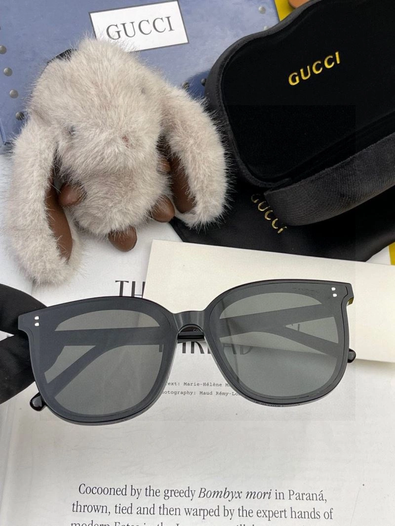 Gucci Sunglasses Durable 279685